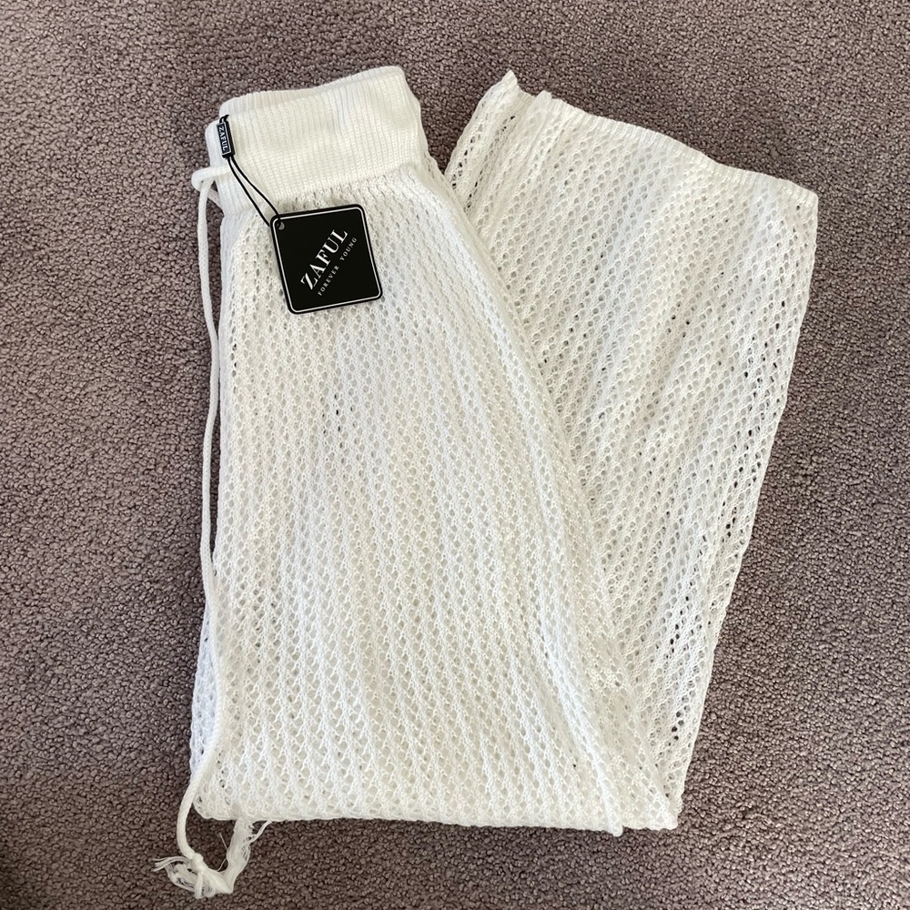 White Zara beach pants one size. Fits like XS